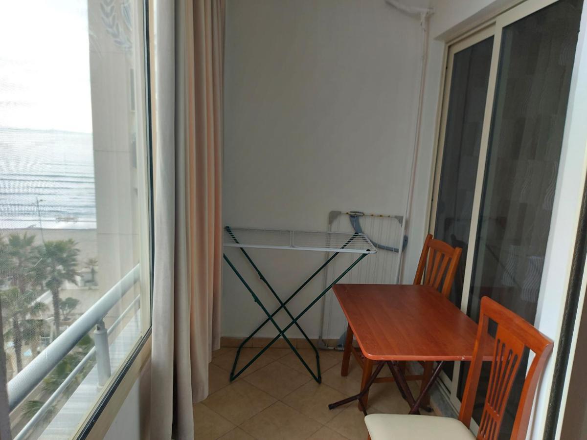 Bral Apartments 8 Two-Bedroom Beachfront دراس المظهر الخارجي الصورة