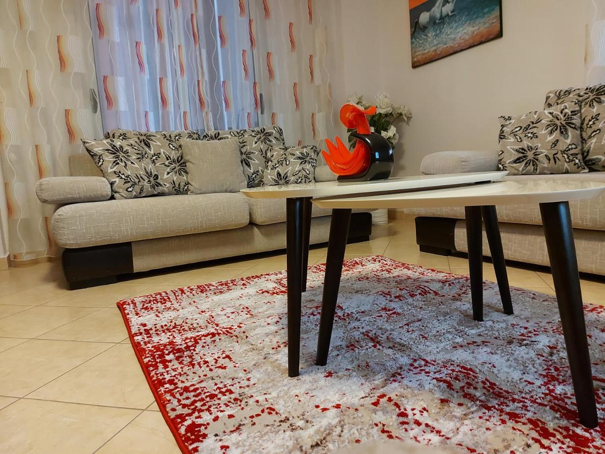 Bral Apartments 8 Two-Bedroom Beachfront دراس المظهر الخارجي الصورة
